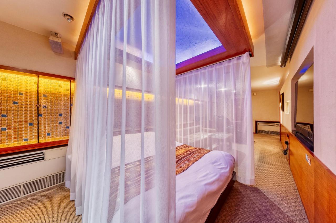 Hotel Lotus Chiba -Adult Only Yachiyo Esterno foto